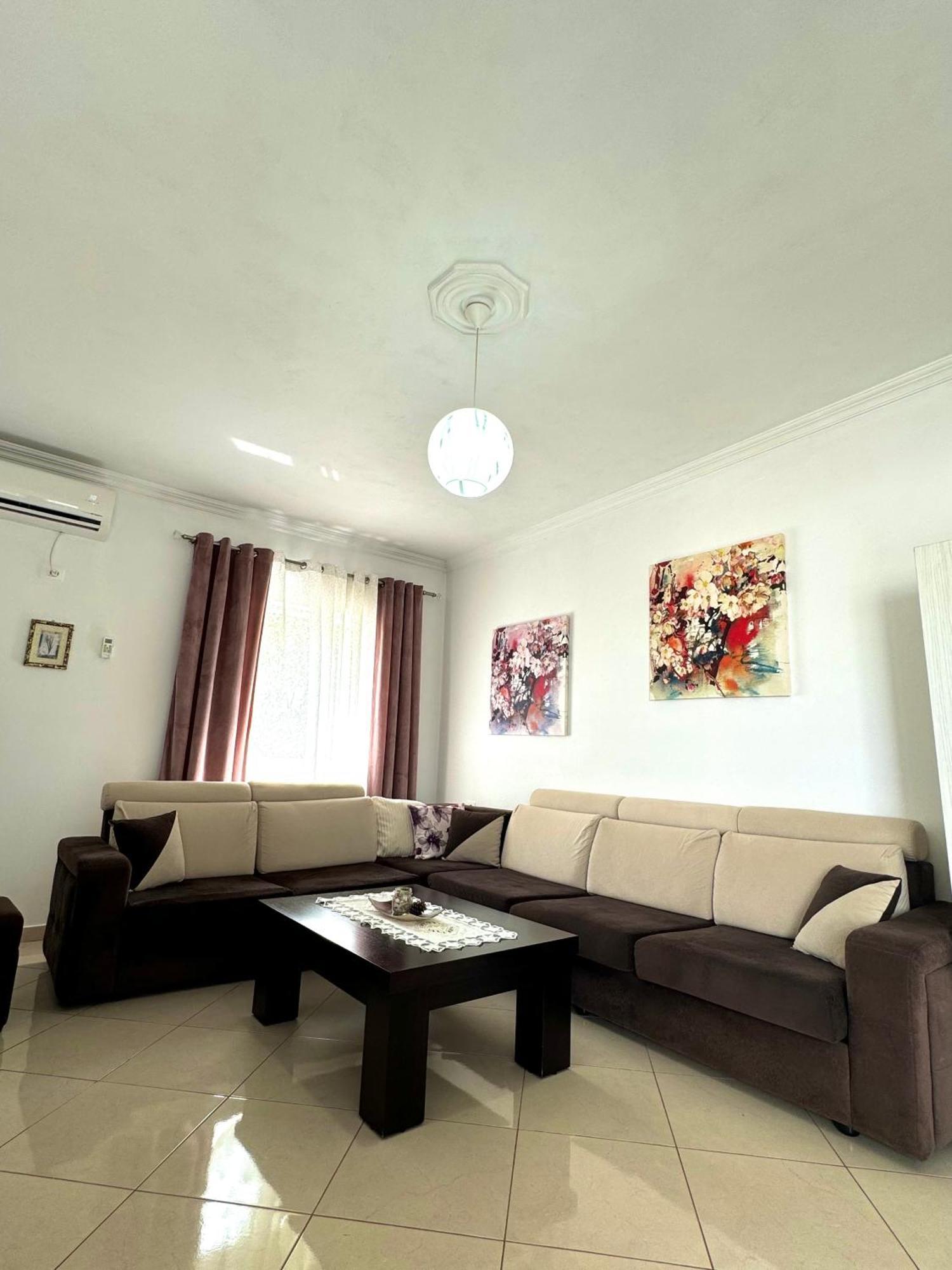Guesthouse Shehu Ksamil Exterior photo